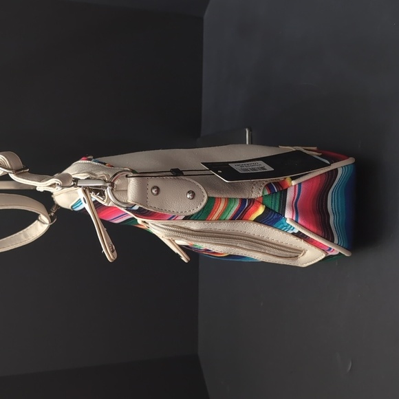 Cowgirl Trendy Women's Western Ivory Concealed Carry Crossbody Bag. - Picture 5 of 16